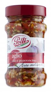 Garlic, oil and chili pasta sauce